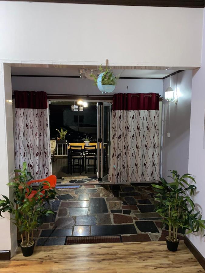 Mer Riviere Self Catering Apartment Beau Vallon  Zewnętrze zdjęcie